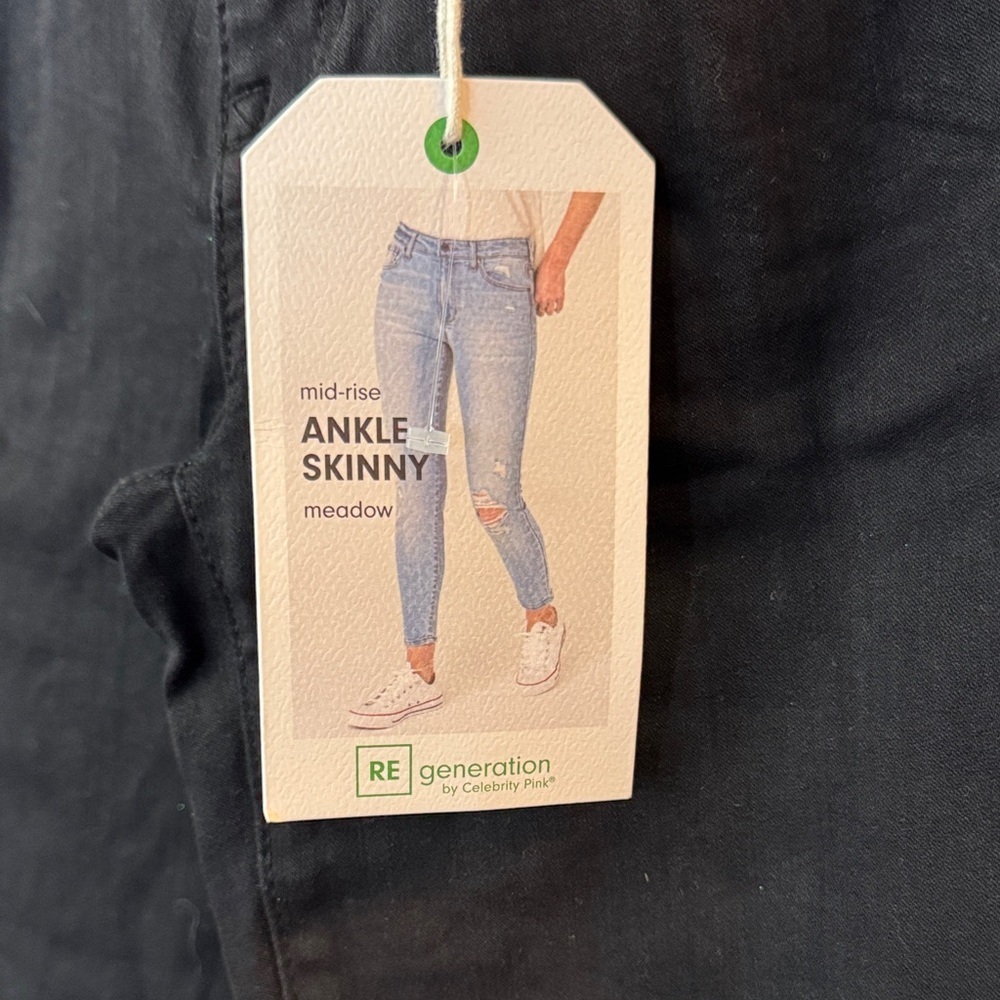 Celebrity Pink black denim ankle Jeans NWT 3/26 - Picture 2 of 12